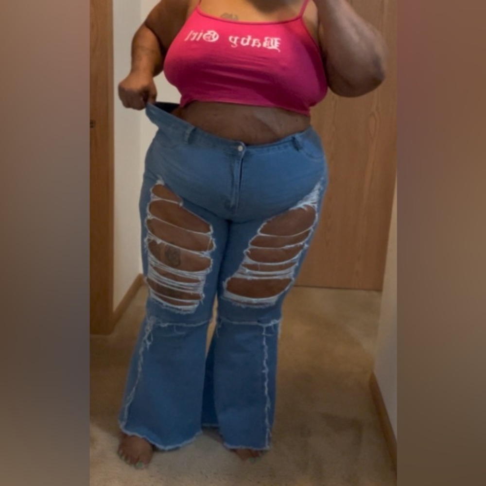 Stylish Blue Distressed Women Jeans